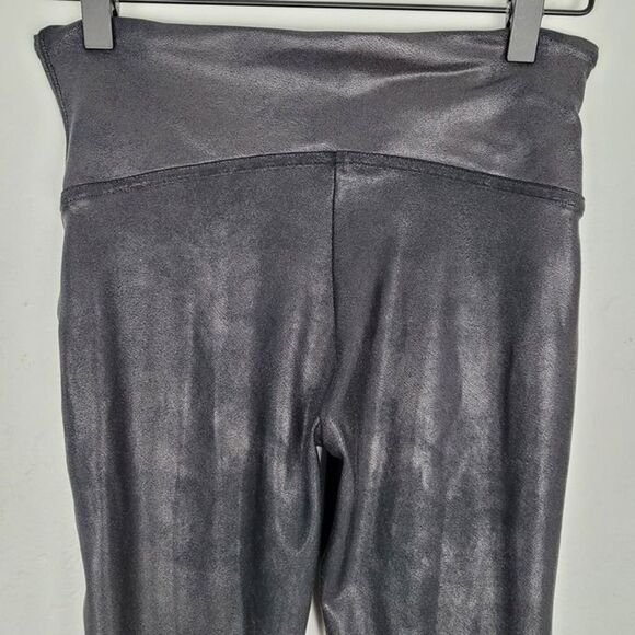 Spanx Size M Faux Leather Leggings Shaping Black - Picture 5 of 12